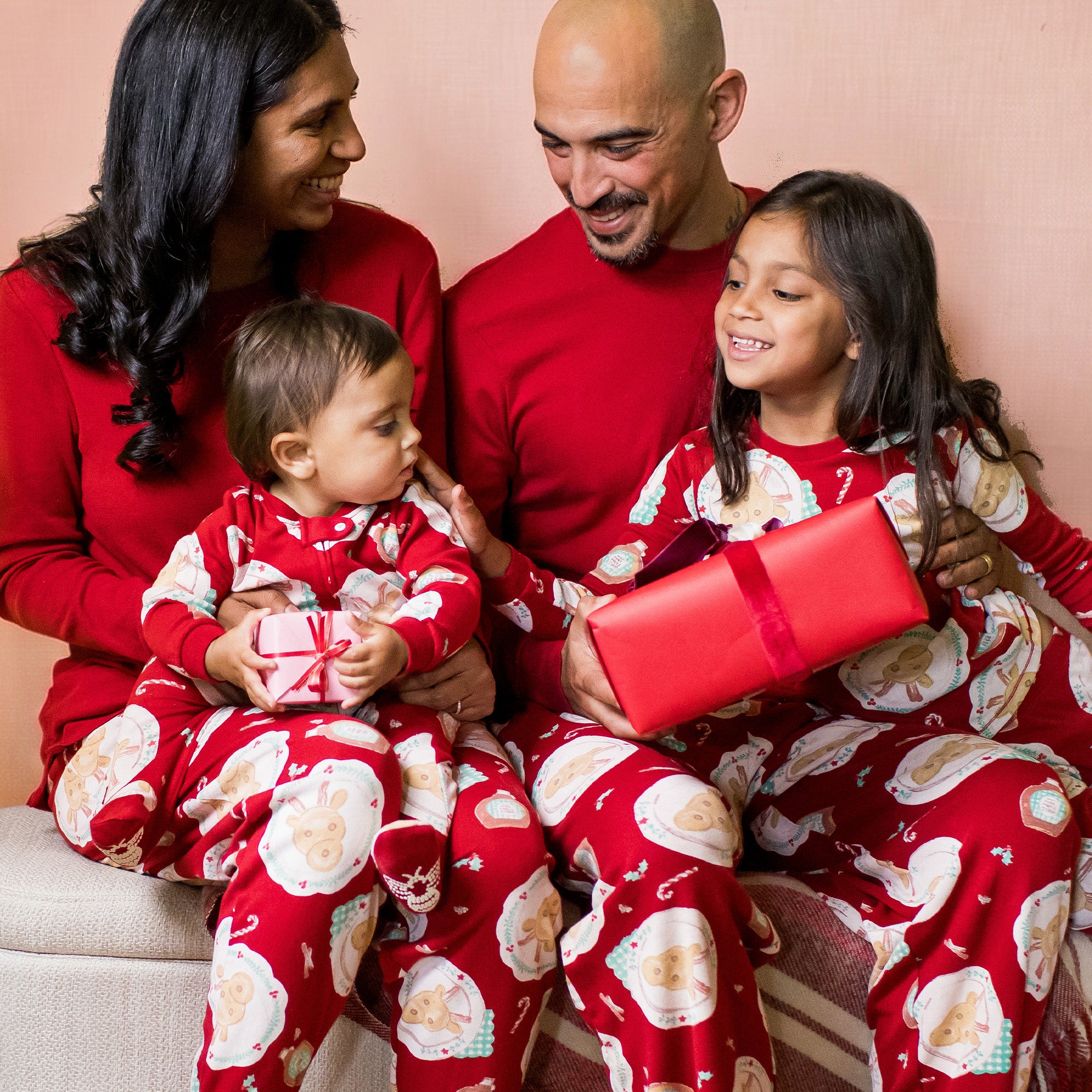 Christmas Breakfast Family Matching Organic Cotton Two-Piece Pajamas in size 6Y from Burts Bees Baby