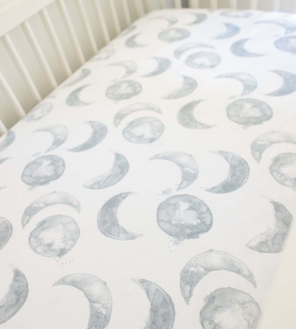 Hello Moon Organic Cotton BEESNUG® Fitted Crib Sheet