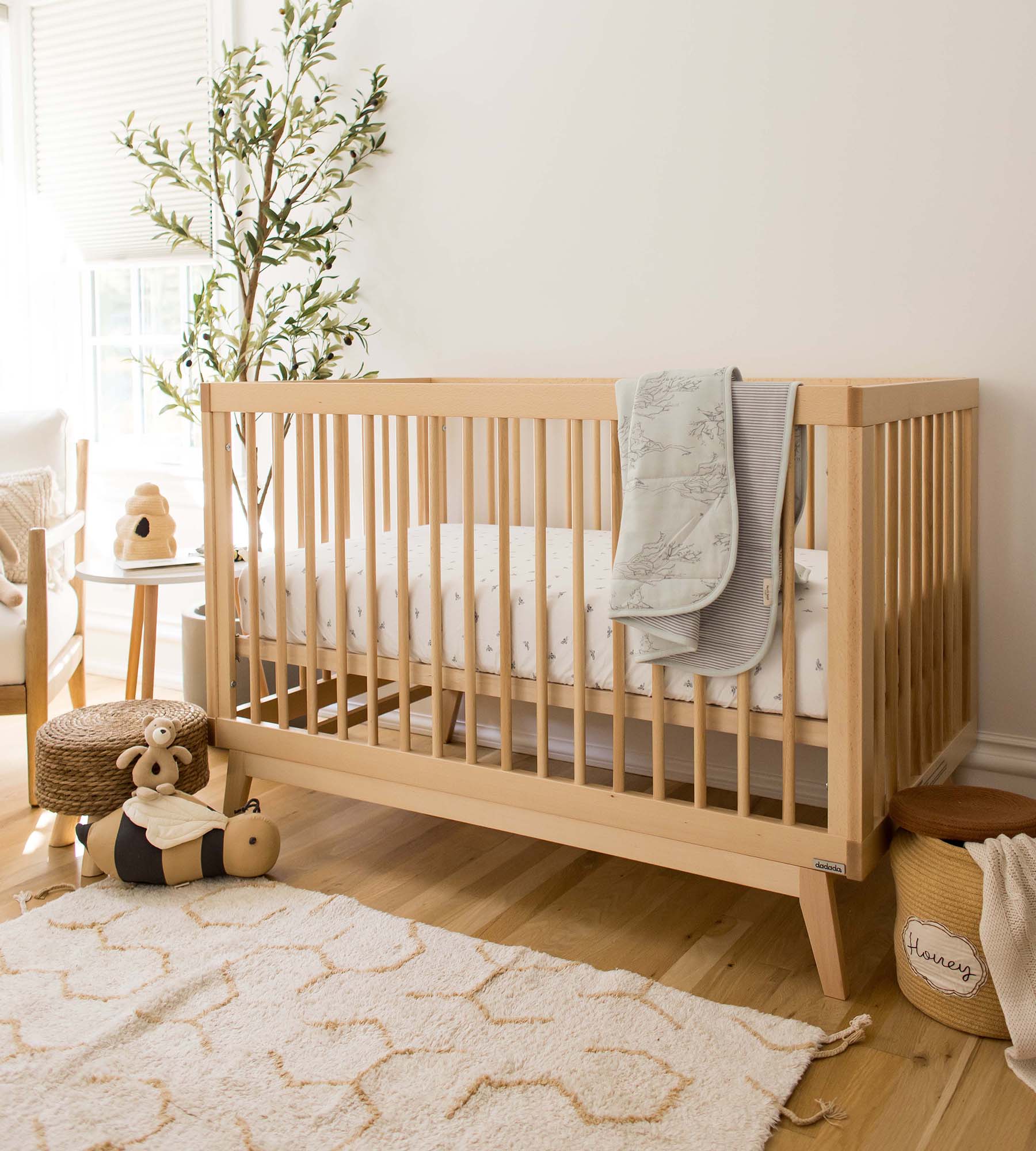 Burt's Bees Baby Aduoke Reversible Decke – Bio-Baumwolle, Mehrfach Nutzbar Für Krabbeldecke & Nestchen (Navy Mountains)