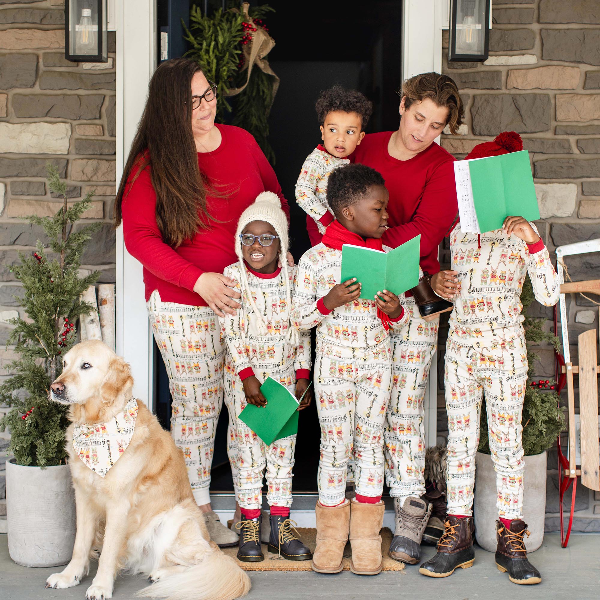 Sweet Carolers Matching Family Two-Piece Pajamas – Burt's Bees Baby
