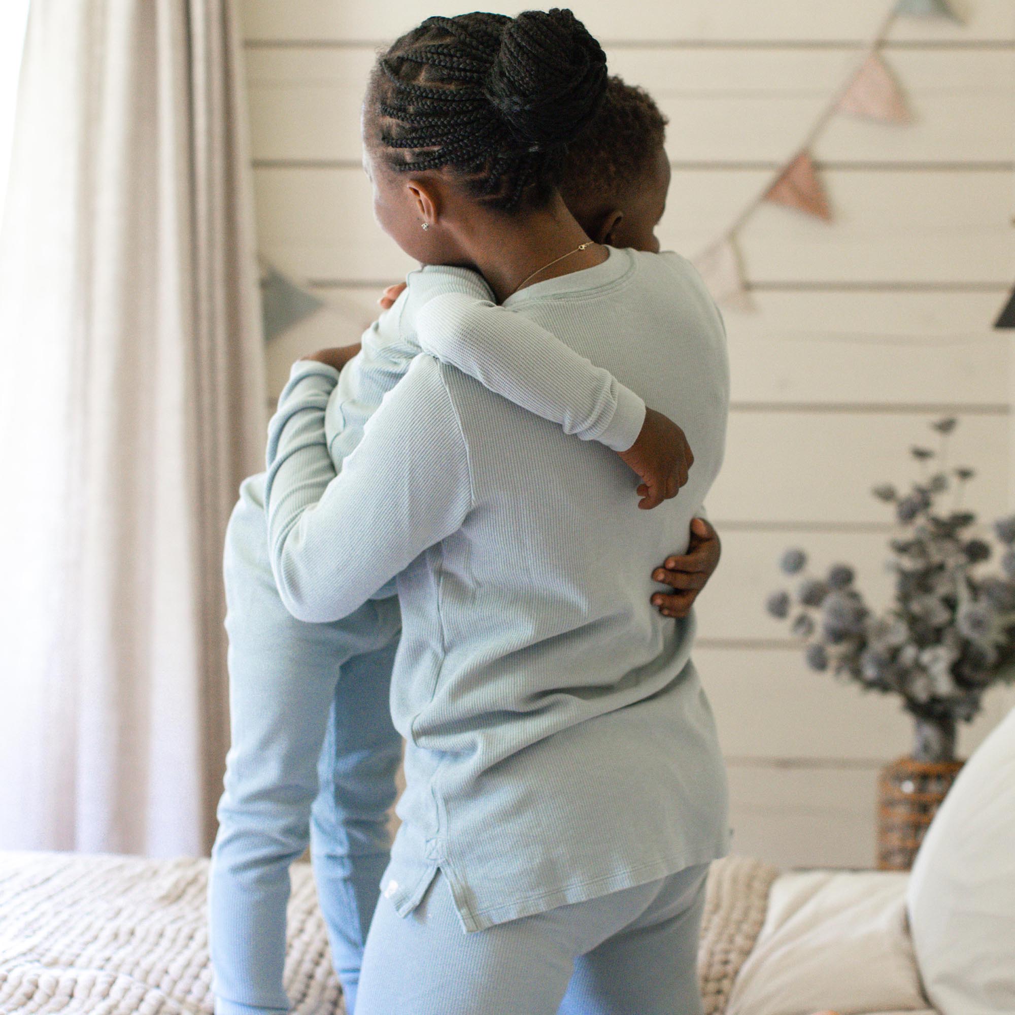 Honeysoft™ Mommy & Me Matching Thermal Lyocell Pajamas - Mountain